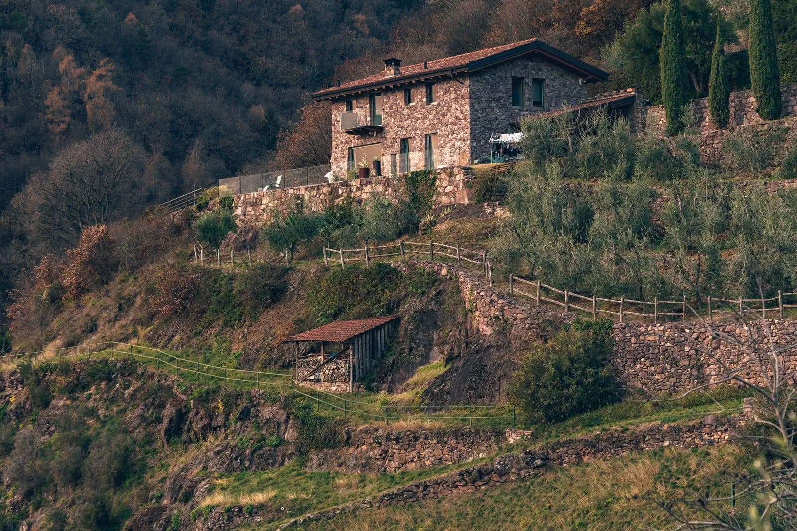 Village sarde avec maisons a rénover pour le programme case à 1 euro