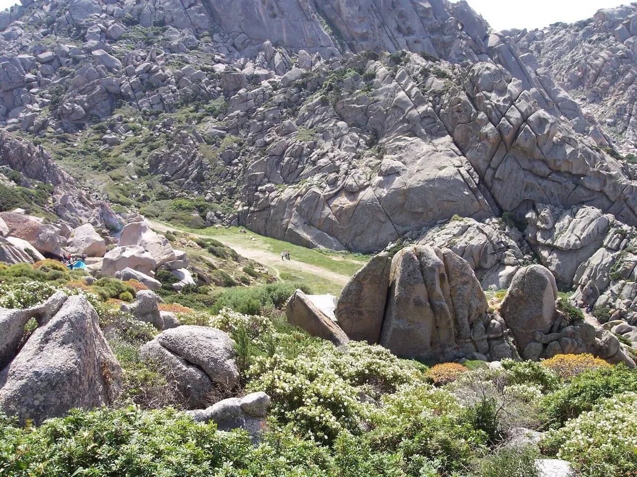 Parois et blocs de granit de la Valle della Luna à Capo Testa