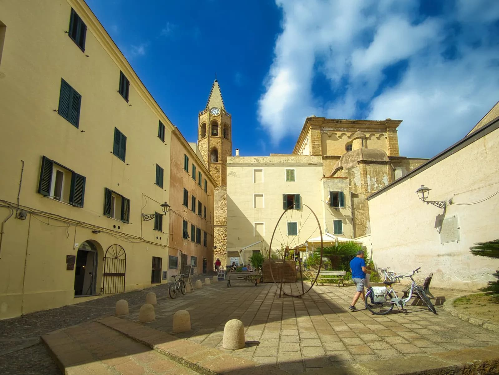 Place de la vieille ville d'Alghero